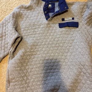 Magellan Outdoors Gray and Blue Quilted Sweatshirt